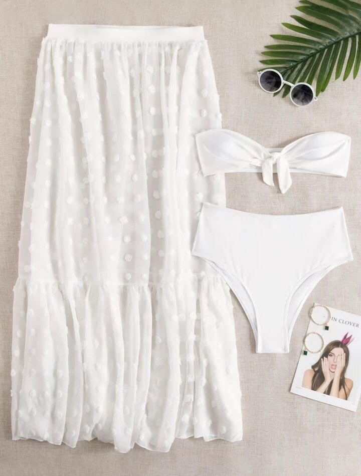 Traje de baño tres piezas blanco con falda de puntos