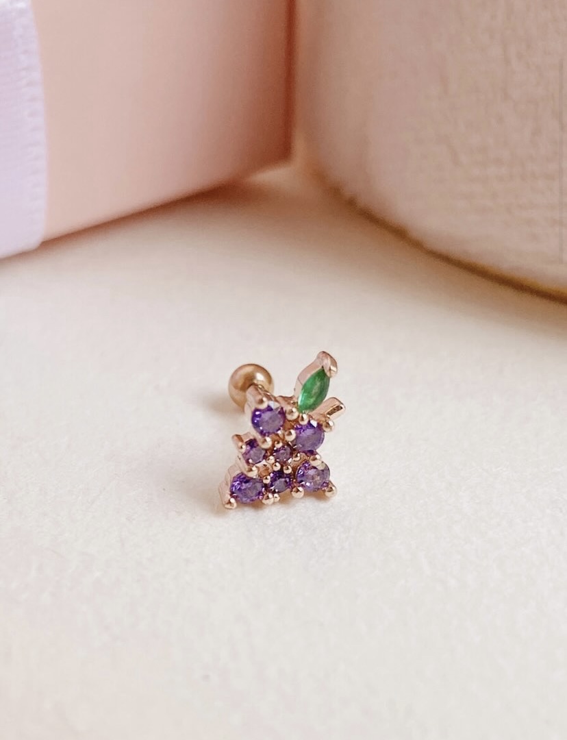 Piercing uva 2