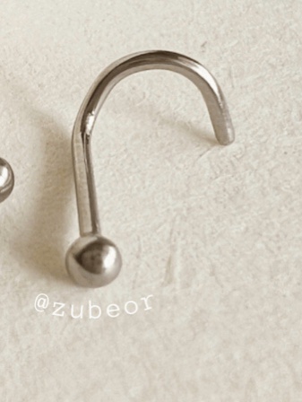 Piercing para nariz punto esfera 4