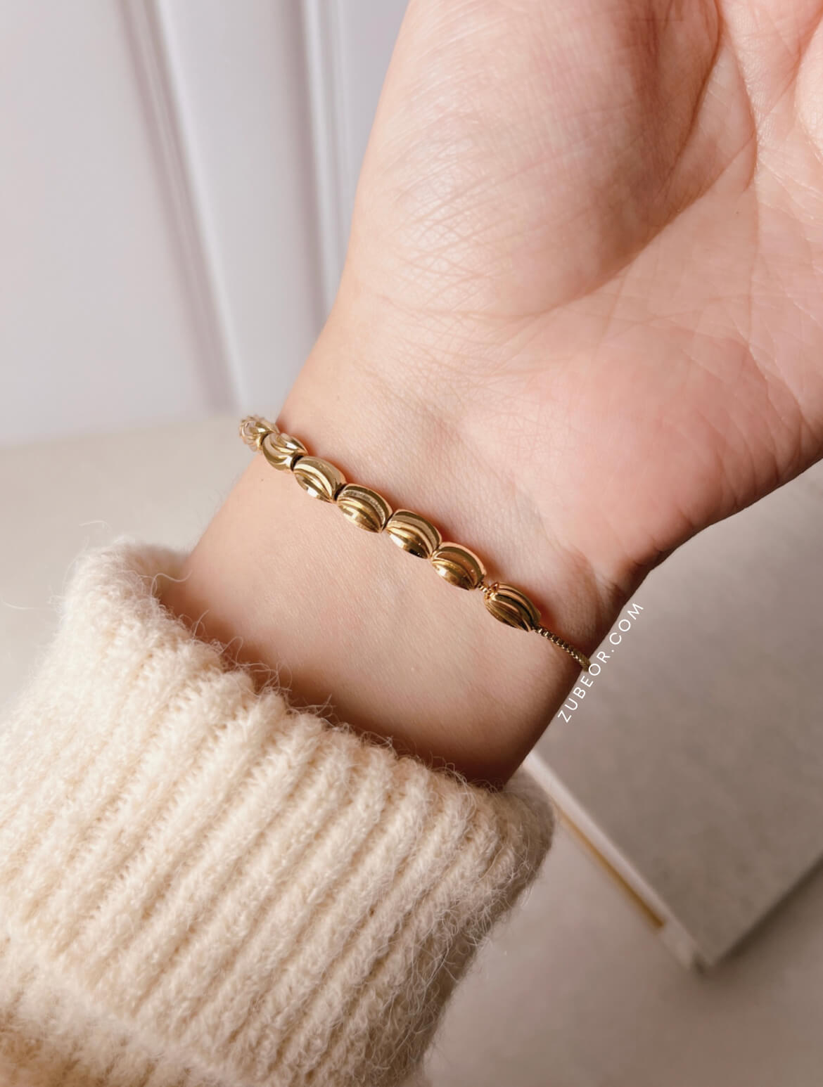 Pulsera dorada 4