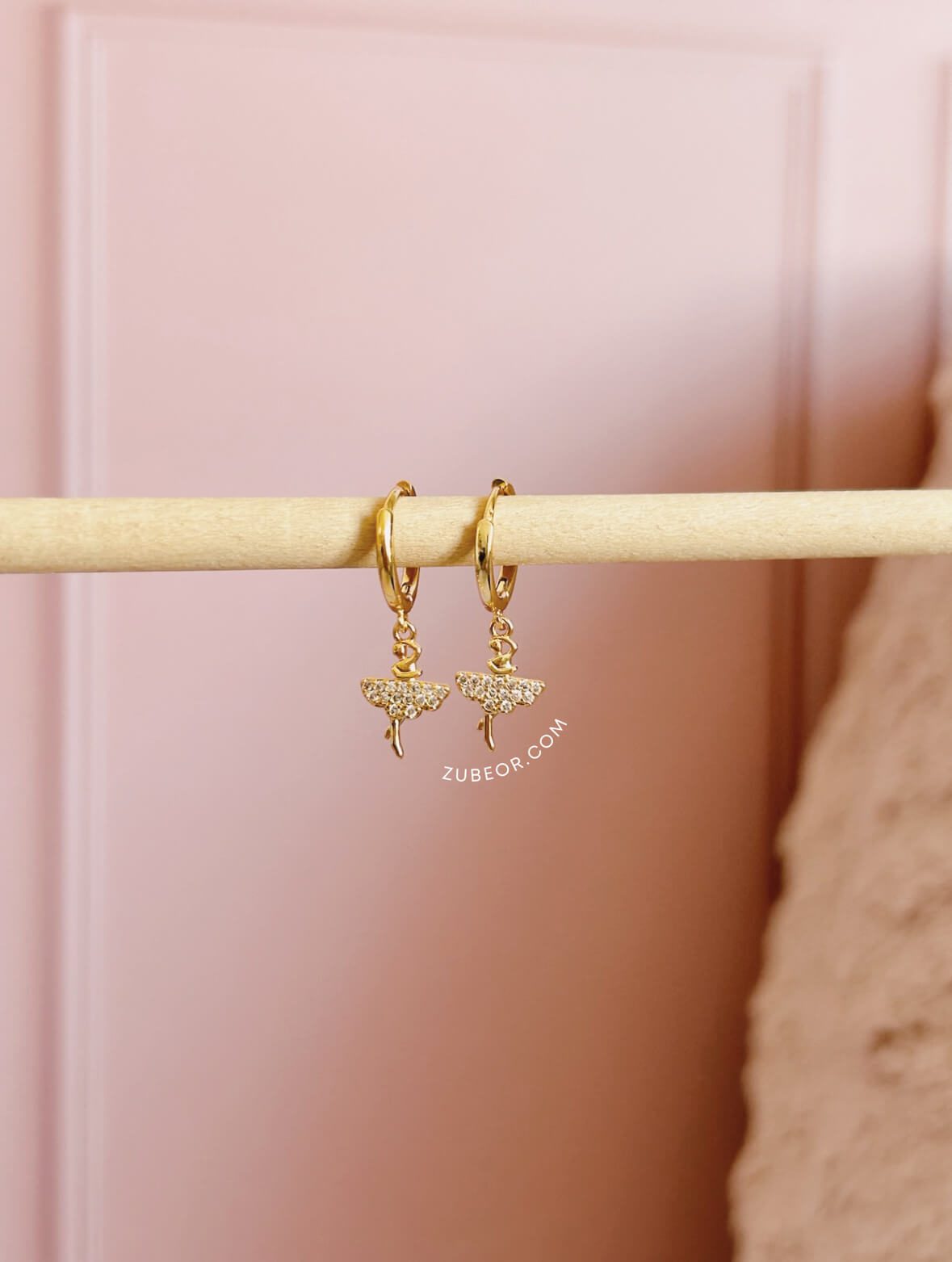 Aretes Huggie Ballet 2