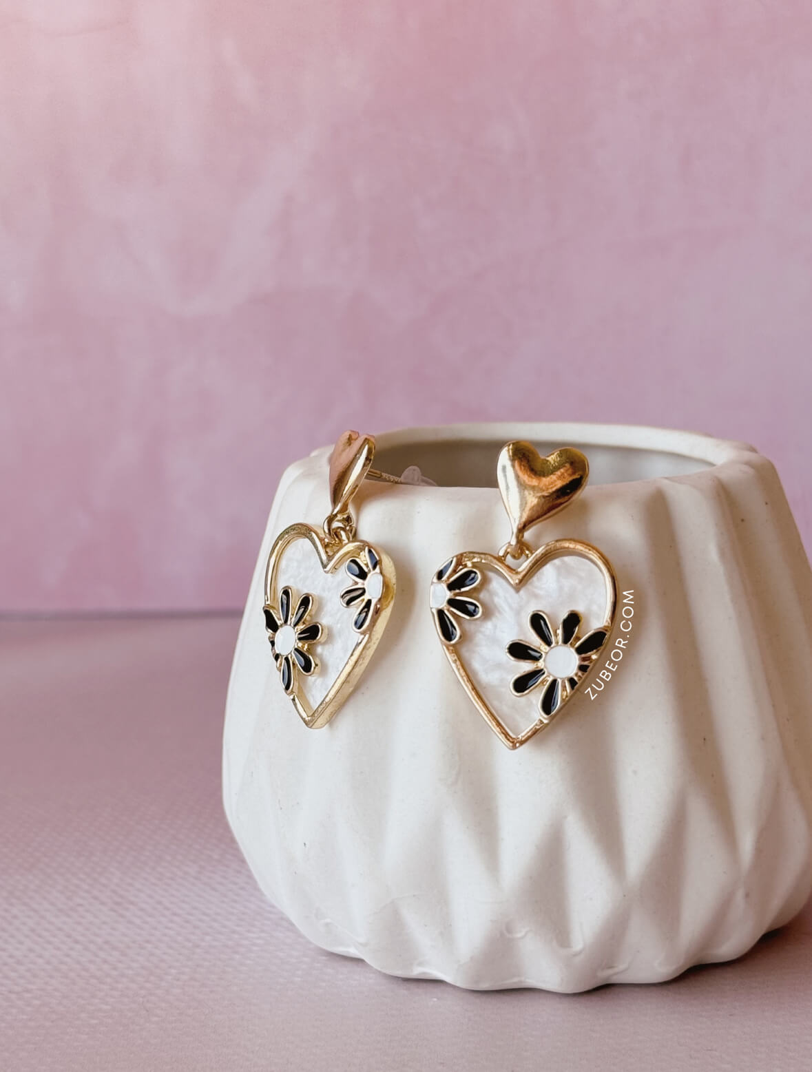 Aretes cora flor negra 2