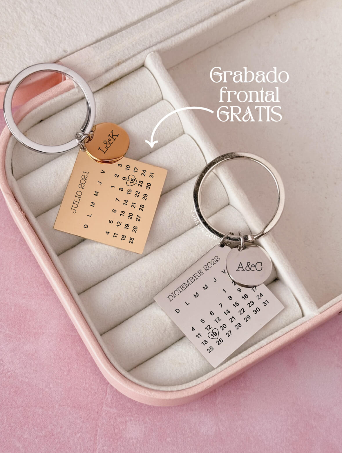 Llavero grabado cuadrado y dije circular (solo con pago previo) 1