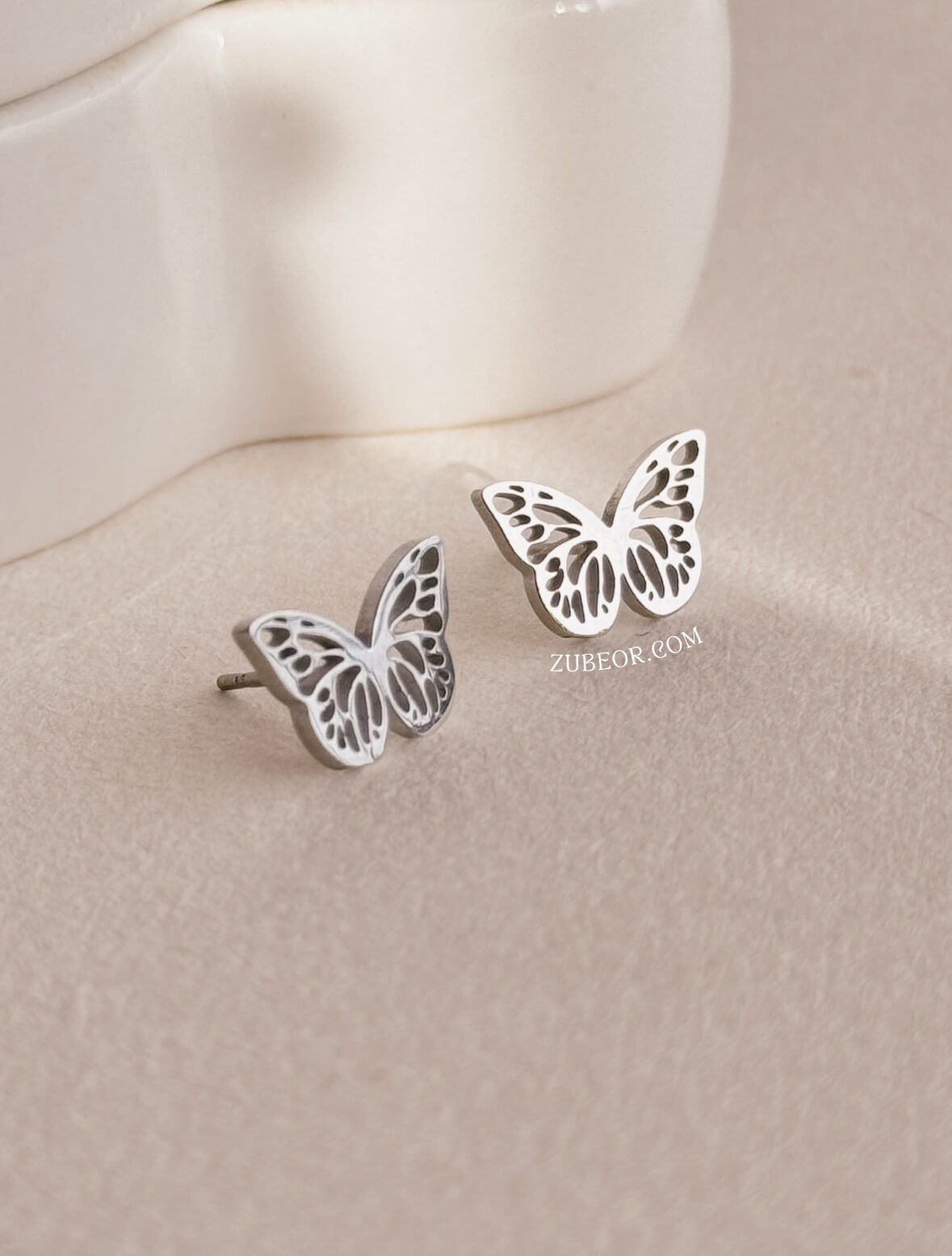 Aretes stud mariposa monarca 3