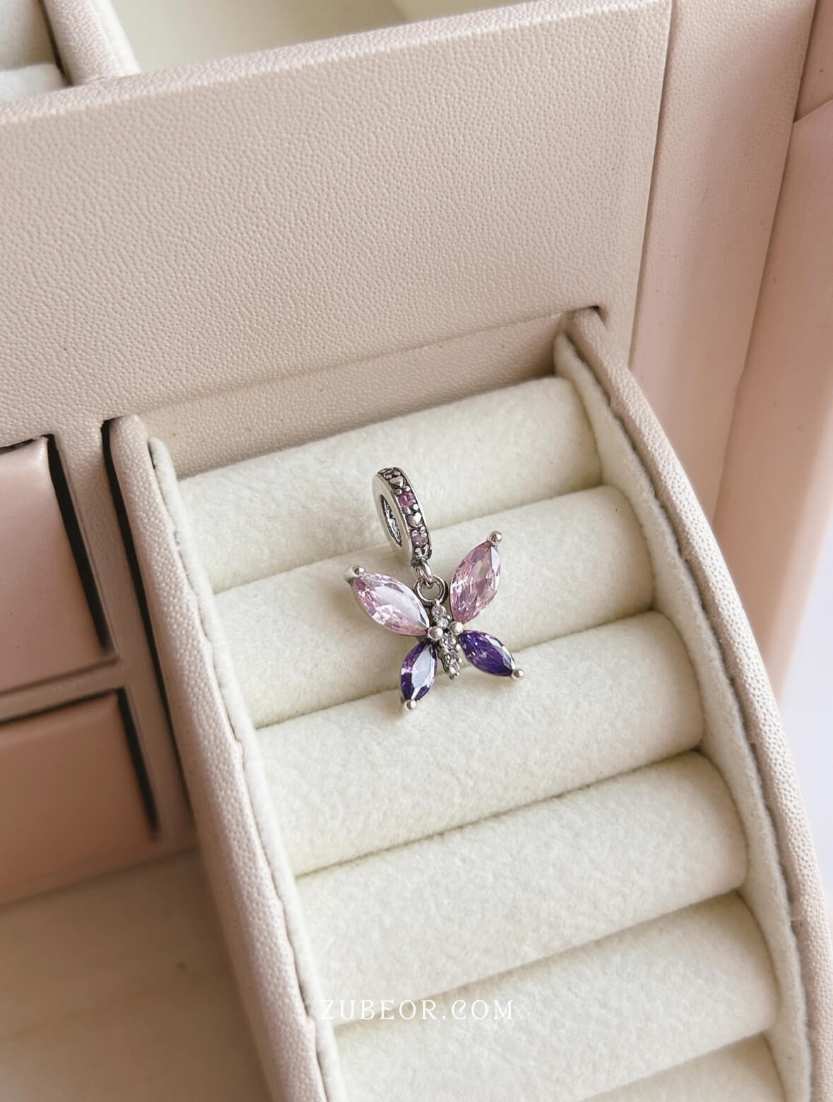 Charm mariposa morada 3