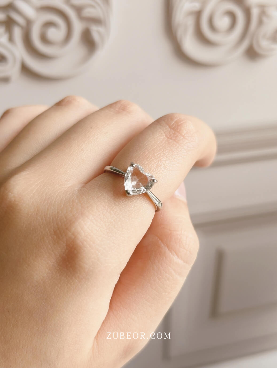 Anillo corazón blanco 2