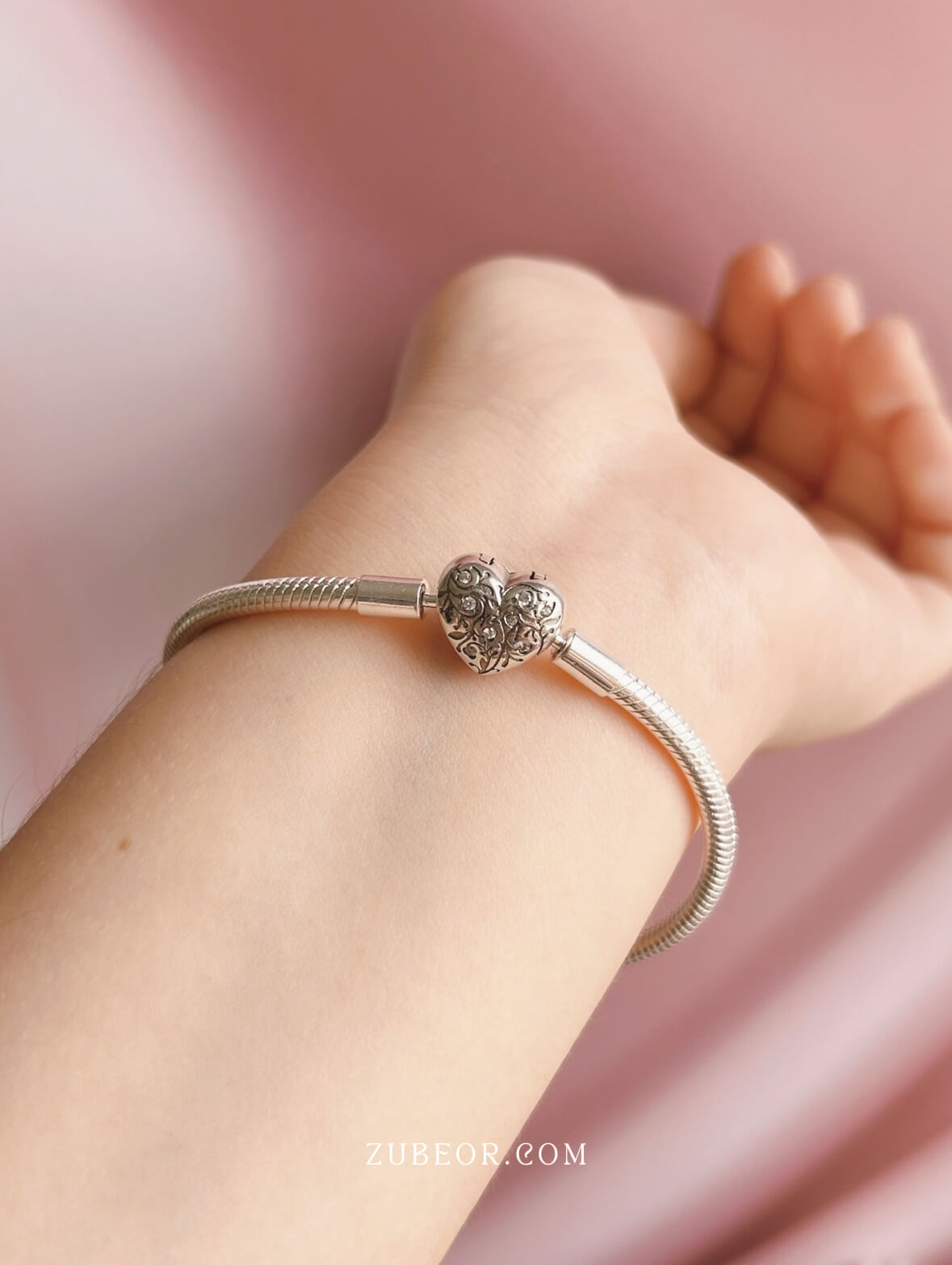 Pulsera corazón con flores 2