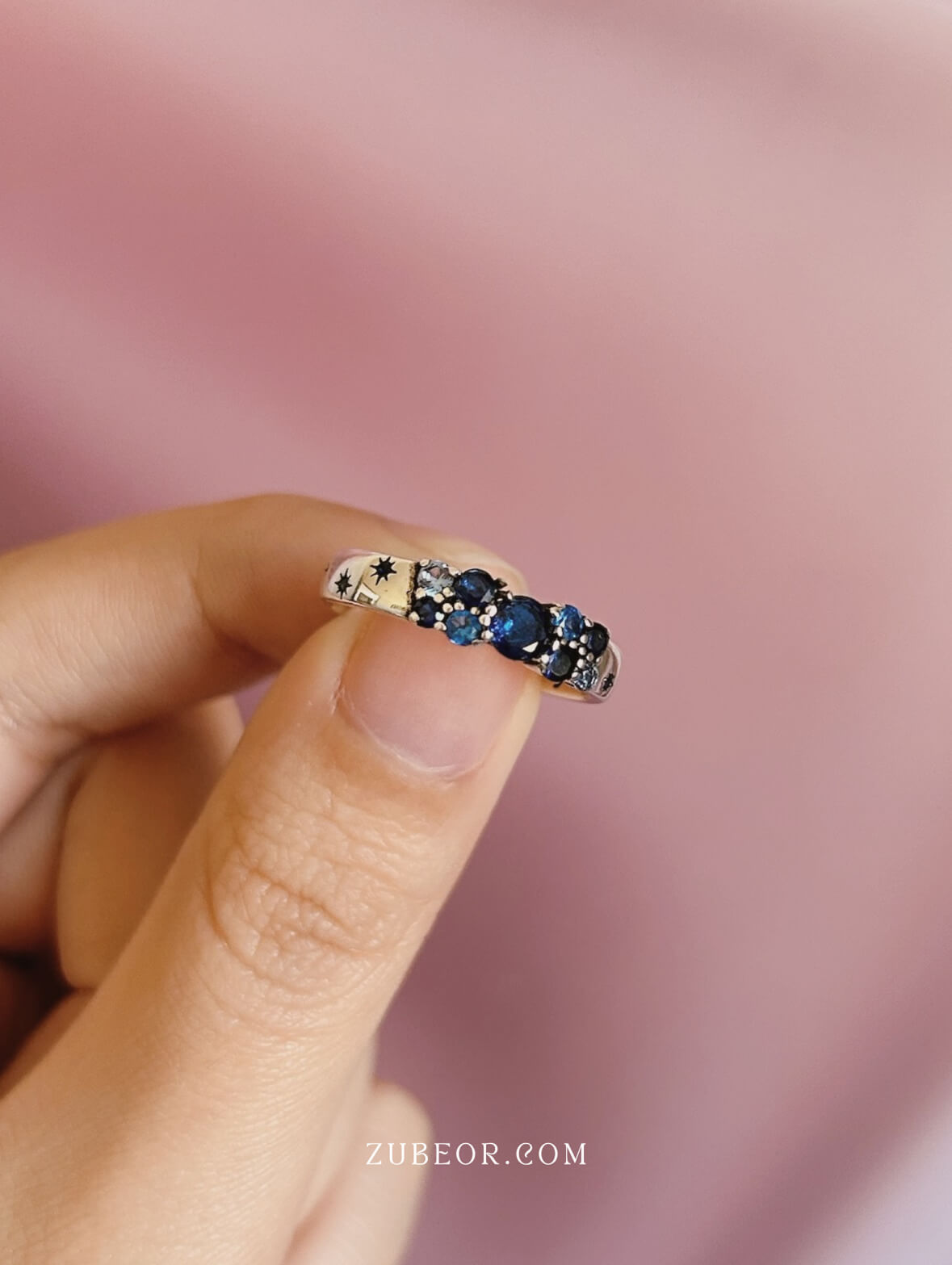 Anillo cristales azul y estrellas 3