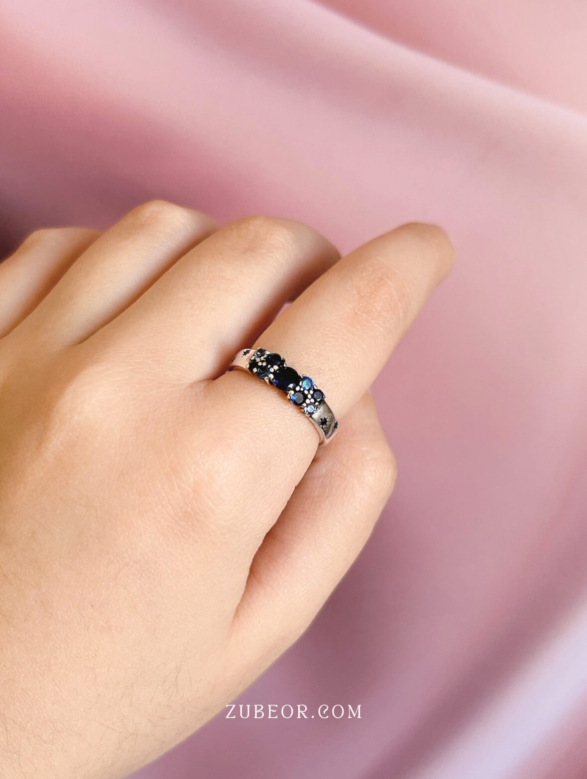 Anillo cristales azul y estrellas 5