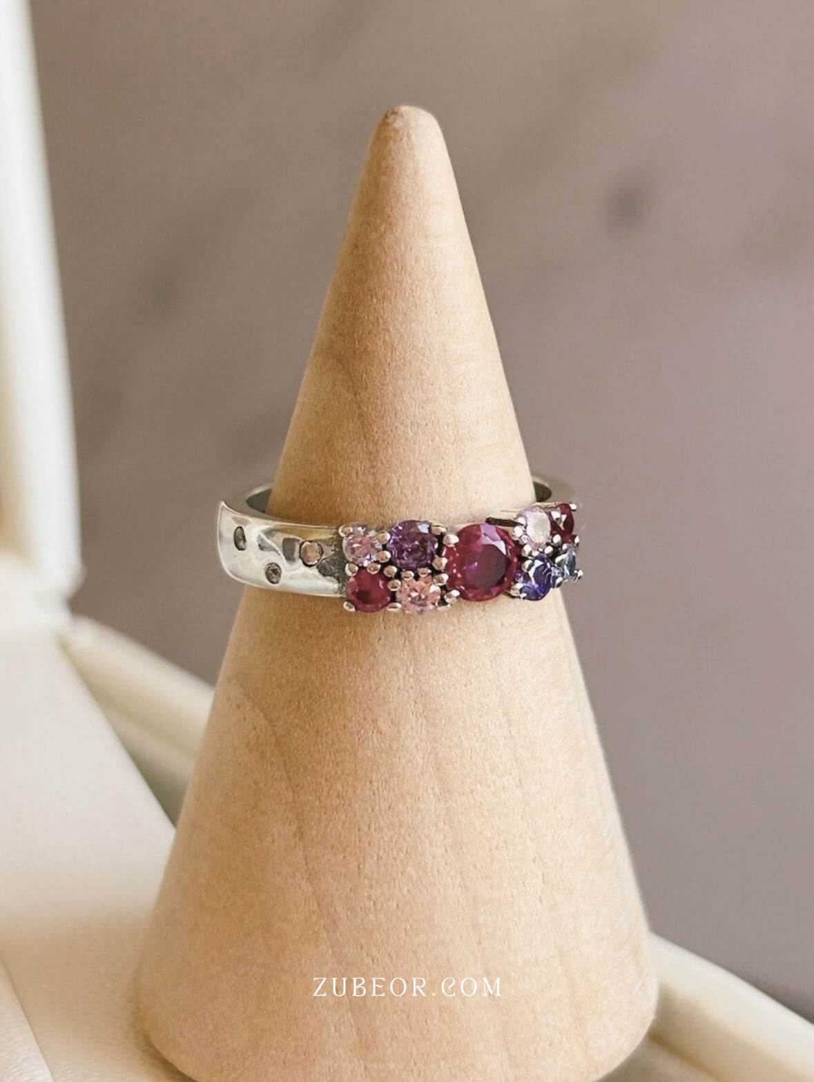 Anillo cristales fucsia 4