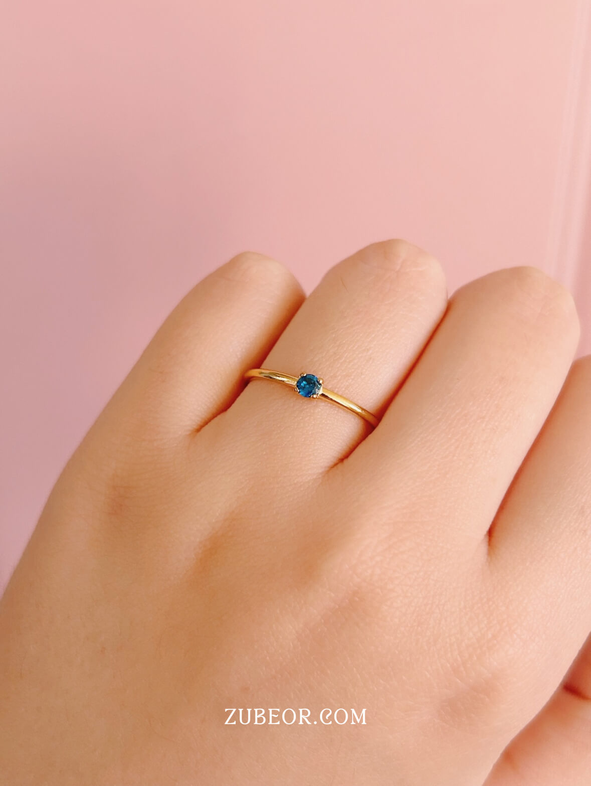 Anillo pequeño cristal de color 8