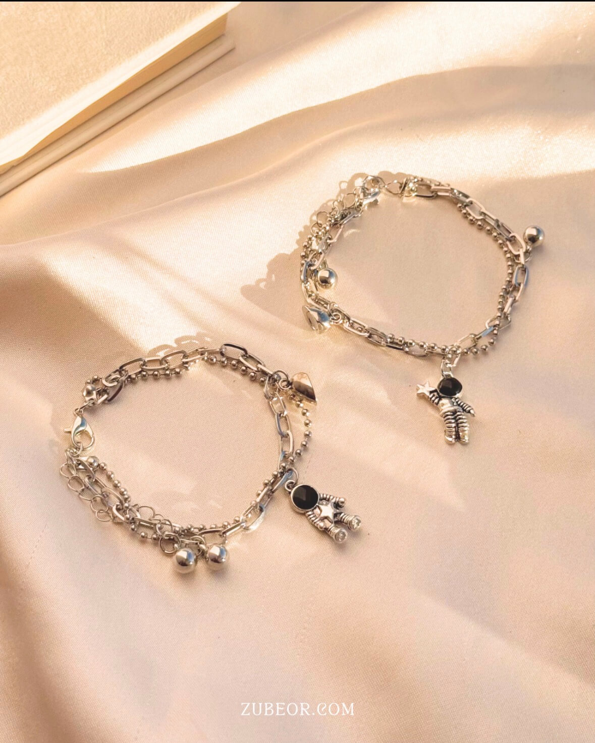 Set de pulsera magnéticas astronauta