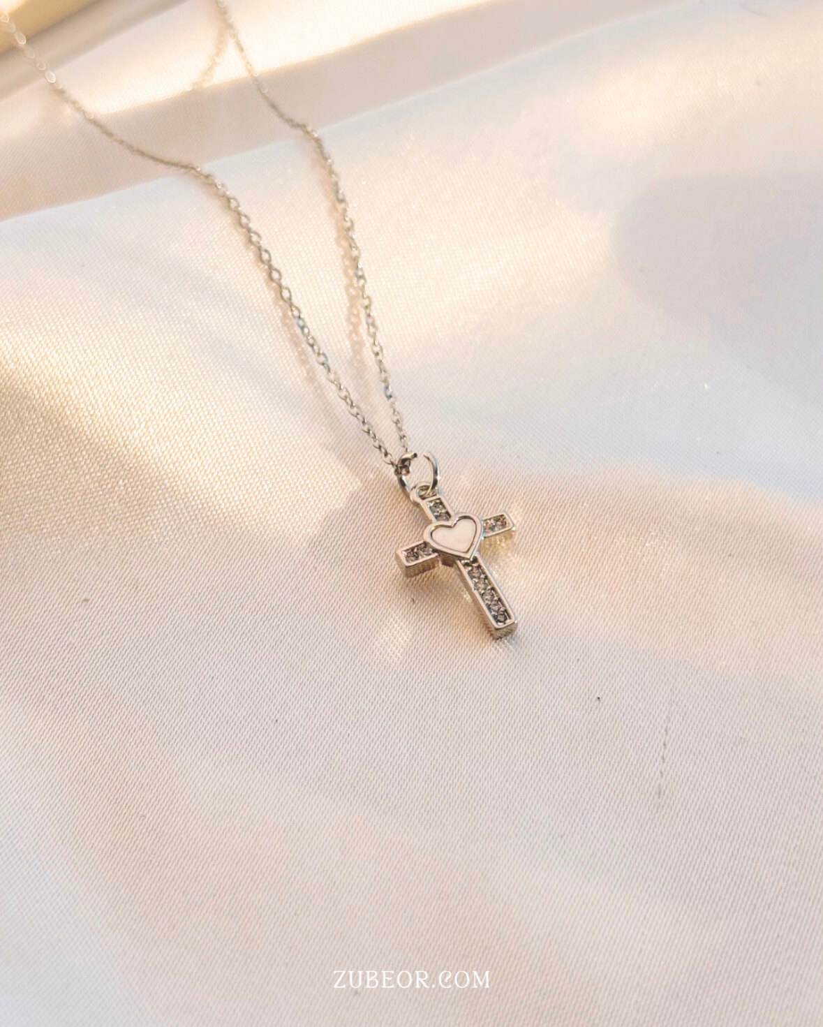 Cadena cruz corazón ópalo 3