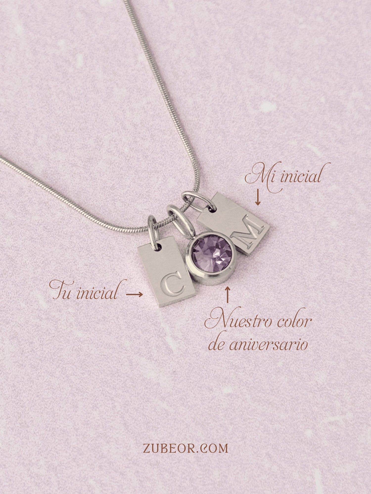 Cadena iniciales y dijes de mes 6