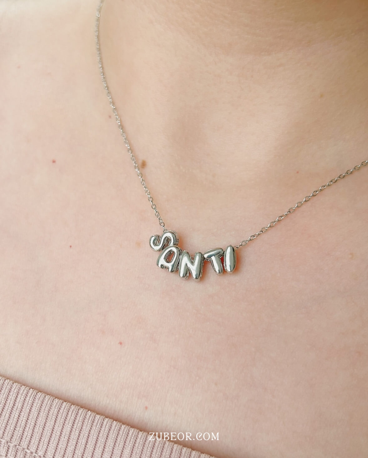 Cadena con nombre letras tipo burbuja 2