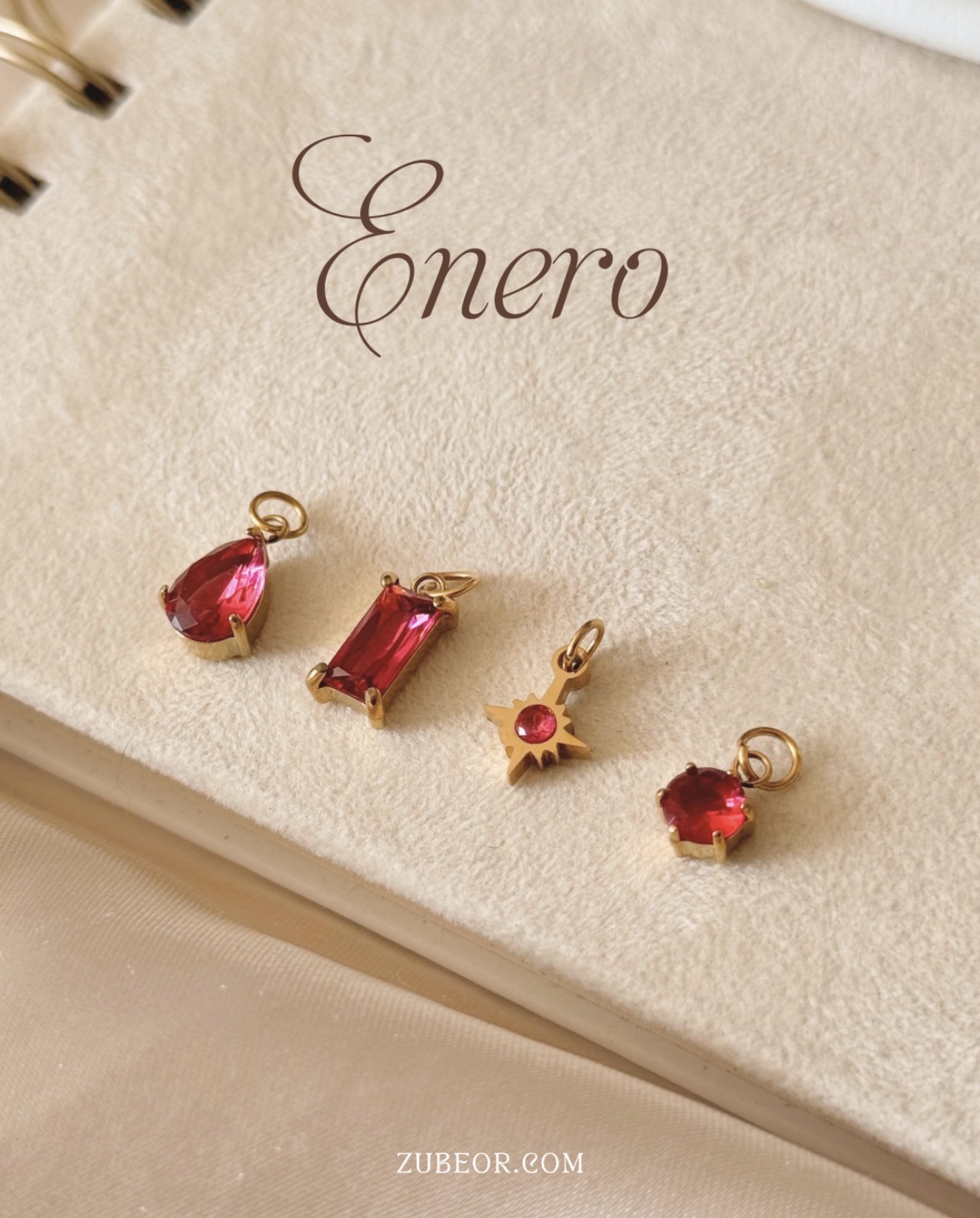 Cadena dijes de mes 3