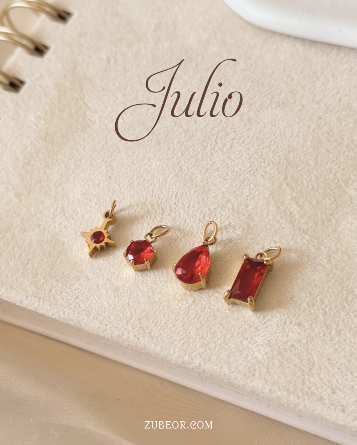 Cadena dijes de mes 9