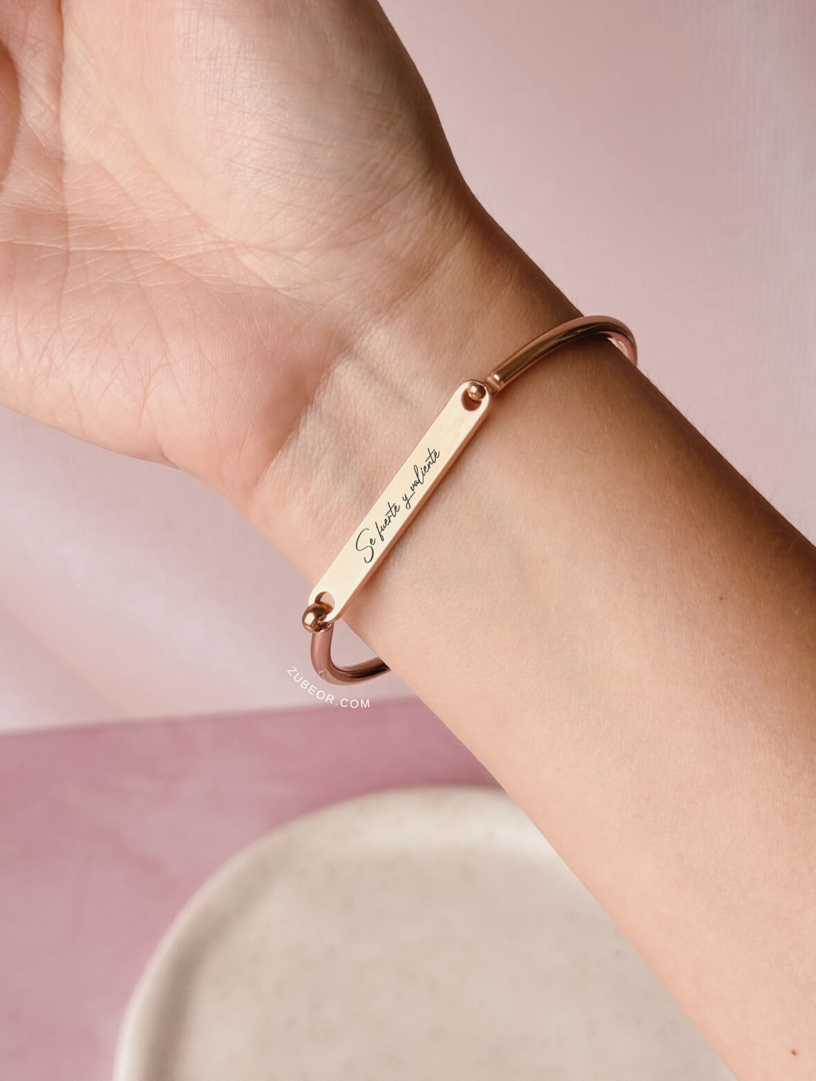 Pulsera rosa grabada (solo con pago previo) 2