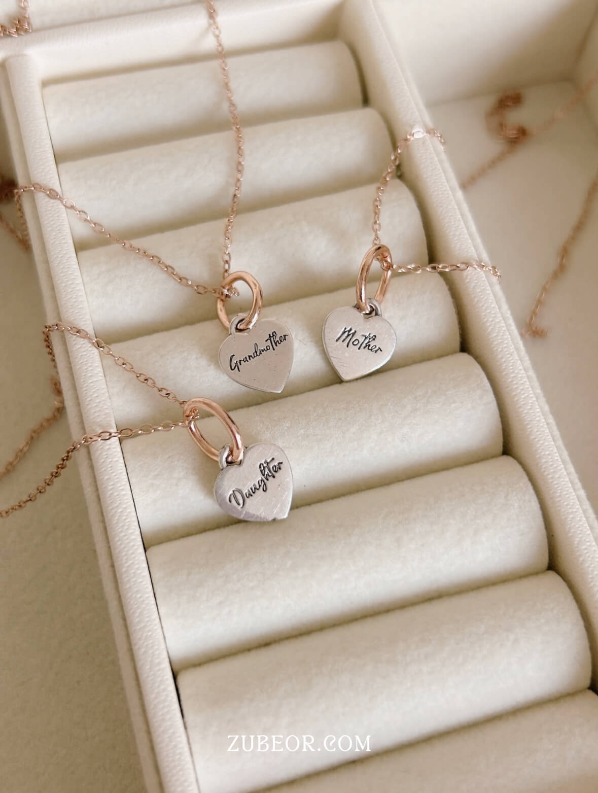 Set de cadenas abuela, mamá e hija